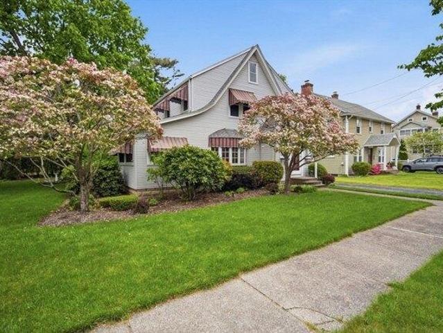 3 bedroom, Springfield MA 01107 104608397