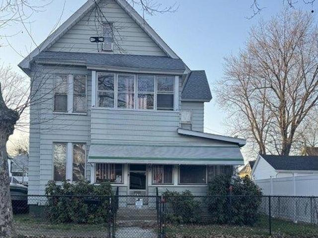 3 bedroom, Springfield MA 01108 104604659