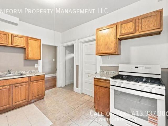 3 bedroom, Springfield MA 01108 LS105261981