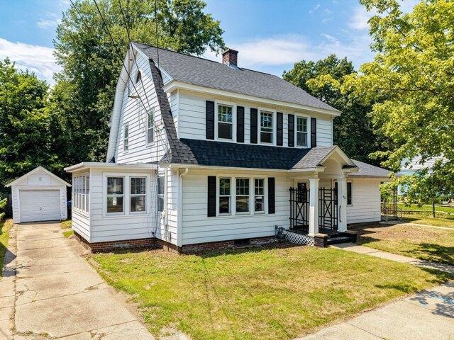 3 bedroom, Springfield MA 01109 105386723