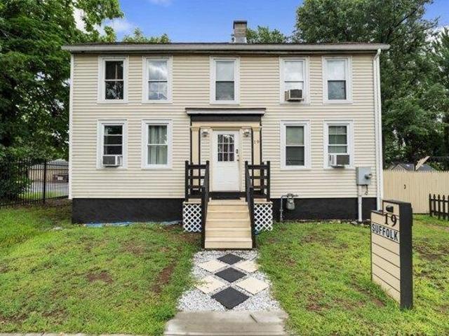 3 bedroom, Springfield MA 01109 105401288