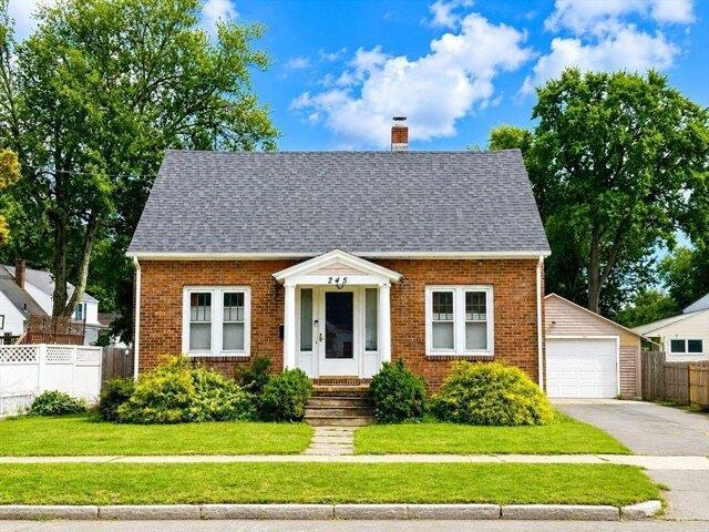 3 bedroom, Springfield MA 01118 104542721