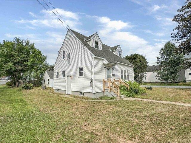 3 bedroom, Springfield VT 05156 105515399