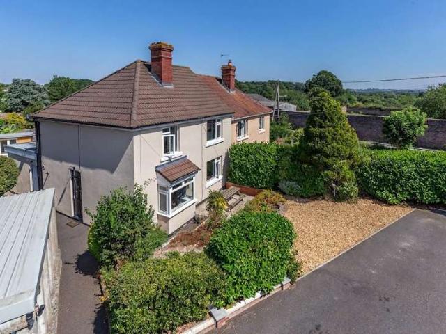 3 Bedroom Studio Flat