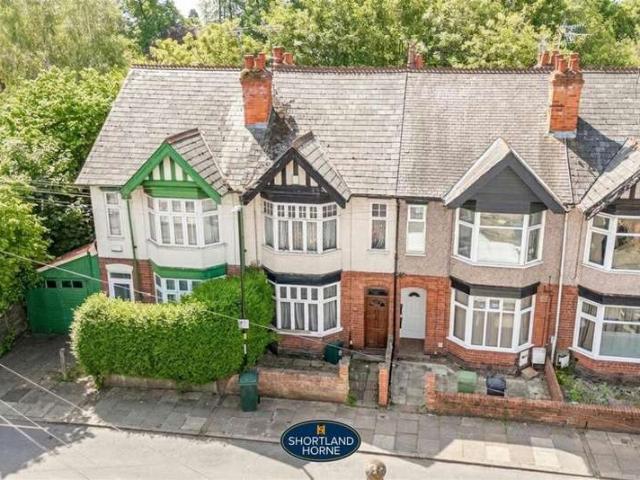 3 Bedroom Studio Flat
