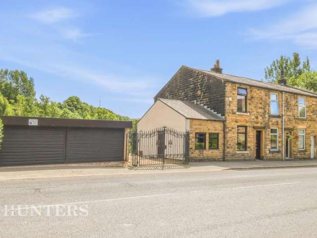 3 Bedroom Studio Flat