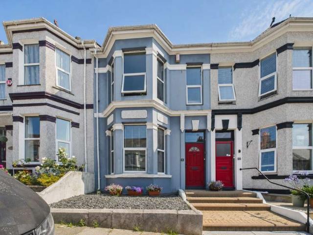 3 Bedroom Studio Flat