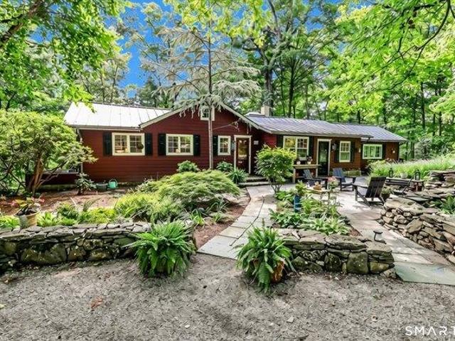 3 bedroom, Stamford CT 06903 104759006