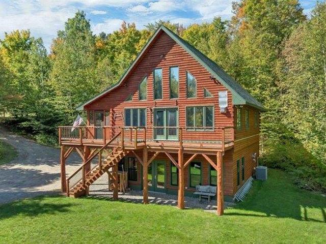 3 bedroom, Stark NH 03582 105752585