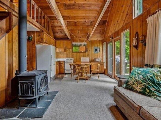 3 bedroom, Starksboro VT 05487 105144793