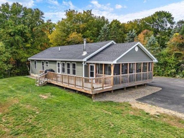 3 bedroom, Stockton Springs ME 04981 105799175