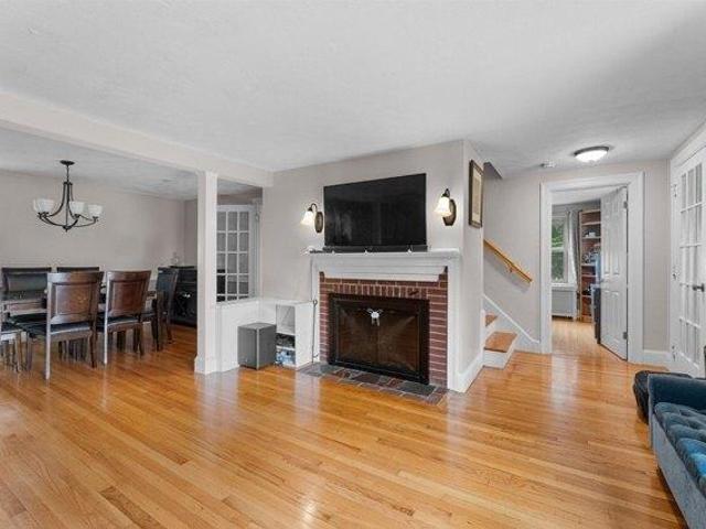 3 bedroom, Stoneham MA 02180 103434079