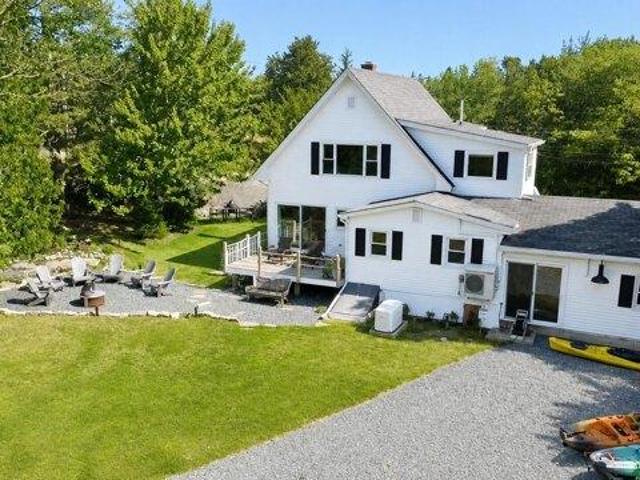 3 bedroom, Stonington ME 04681 105710462