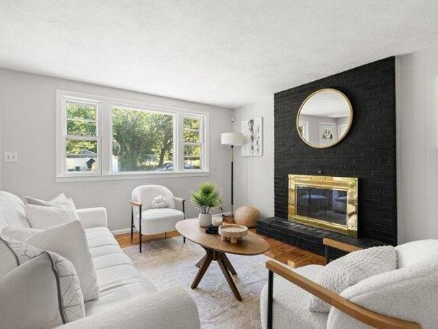 3 bedroom, Stoughton MA 02072 105548408