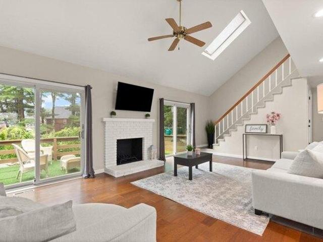 3 bedroom, Stoughton MA 02072 105549615