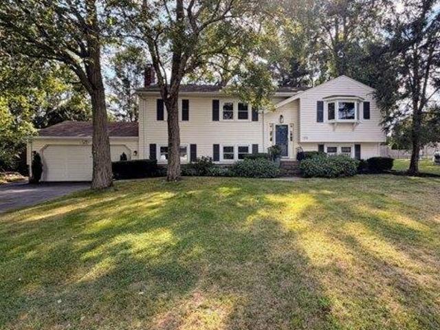 3 bedroom, Stoughton MA 02072 105511482