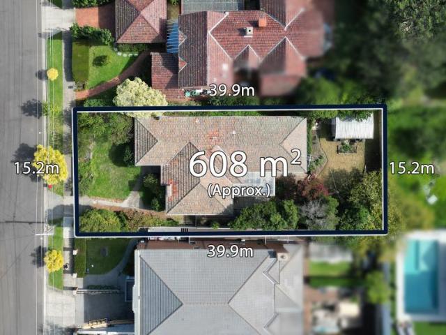 3 Bedroom House Strathmore VIC 102763457