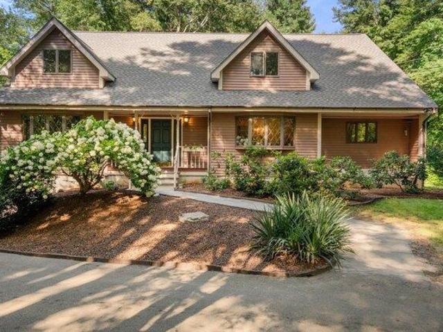 3 bedroom, Sutton MA 01590 105575859