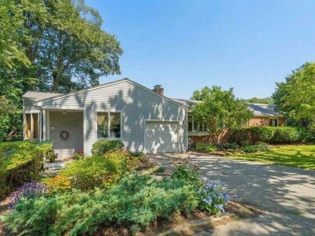 3 bedroom, Sudbury MA 01776 105590144