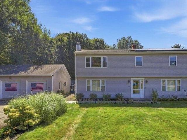 3 bedroom, Swansea MA 02777 105548685