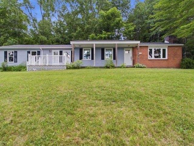 3 bedroom, Pownal VT 05261 104570234