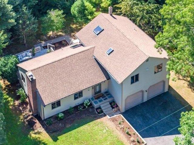3 bedroom, Pocasset MA 02559 105495573