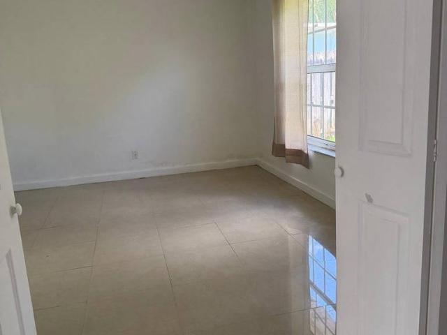 3 bedroom, Pompano Beach FL 33062 105905146