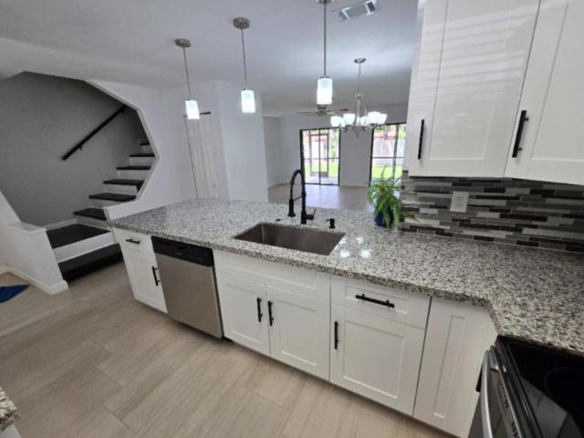 3 bedroom, Pompano Beach FL 33064 106220342