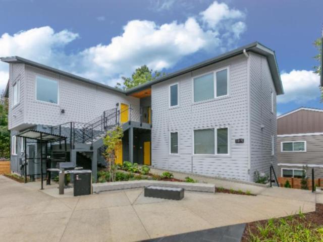 3 bedroom, Portland OR 97202 106112808