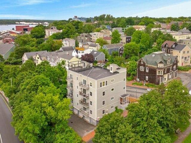 3 bedroom, Portland ME 04102 105614600