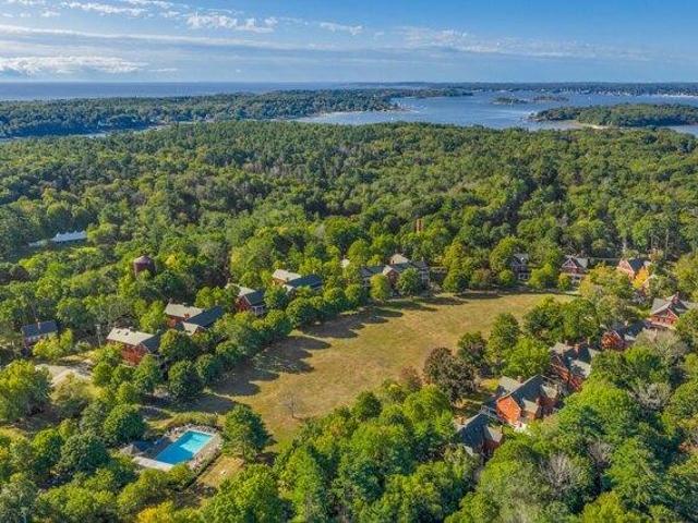 3 bedroom, Portland ME 04109 105586369