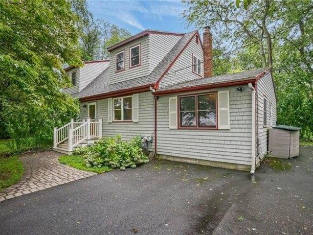 3 bedroom, Portsmouth RI 02871 105367325
