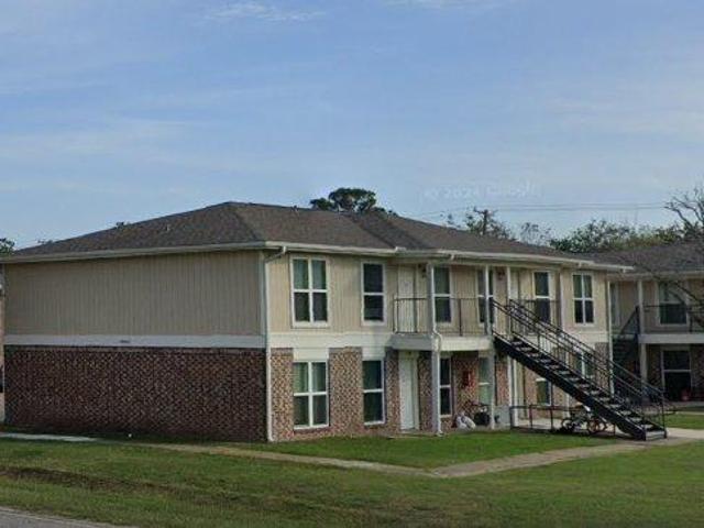 3 bedroom, Palacios TX 77465 104823015