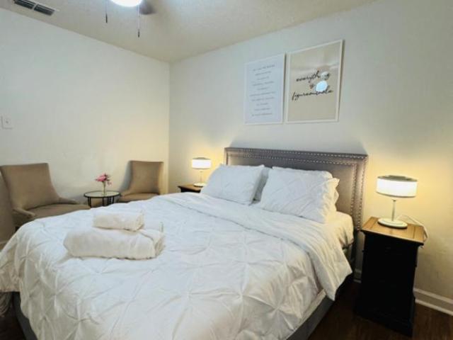 3 bedroom, Palestine TX 75803 100936873