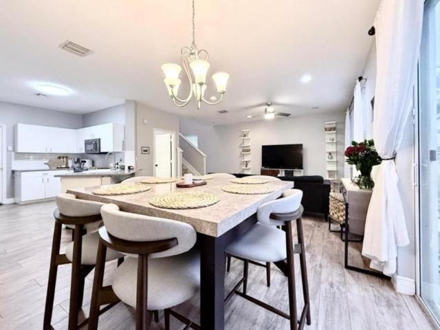 3 bedroom, Palm Beach Gardens FL 33418 106217708