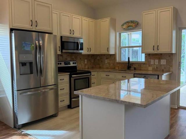 3 bedroom, Palm Beach Gardens FL 33410 106192065
