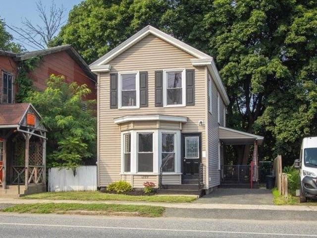 3 bedroom, Palmer MA 01069 105590326