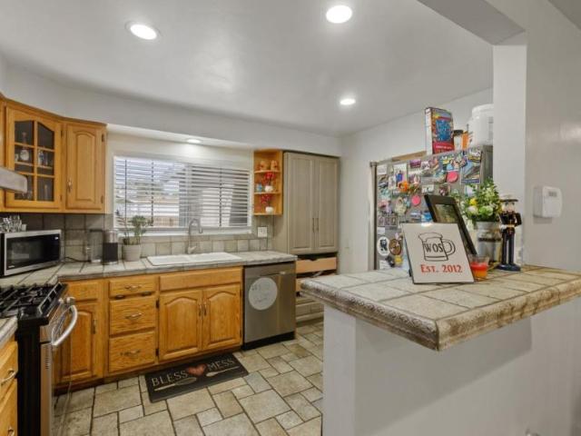 3 bedroom, Panorama City CA 91402 105196605