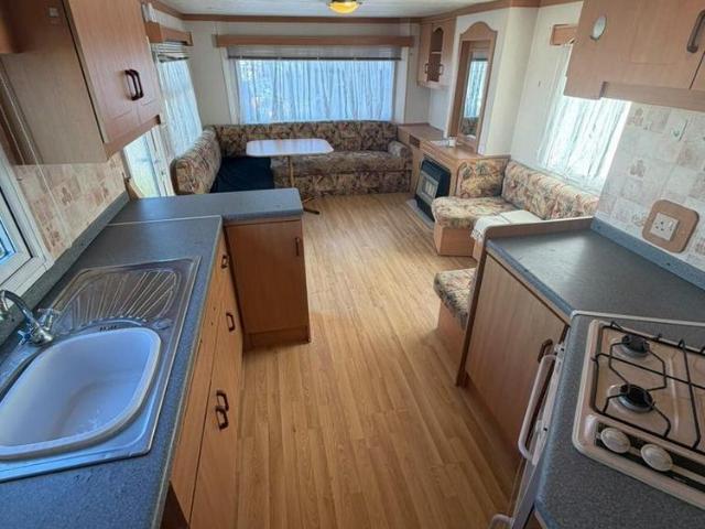 3 bedroom park home to rent