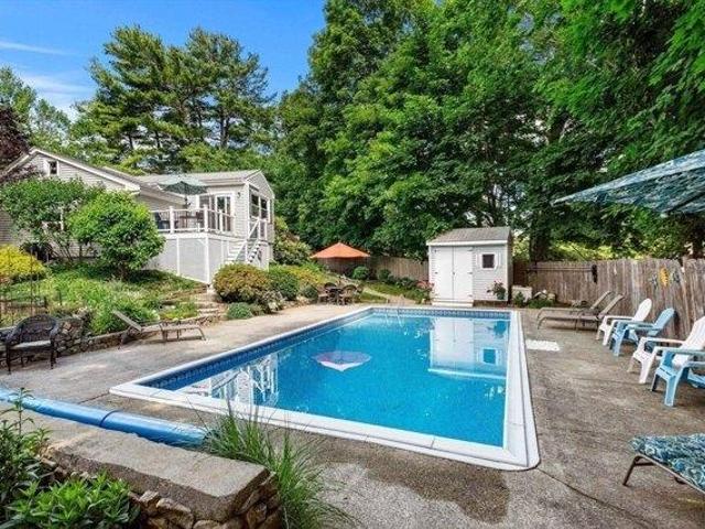 3 bedroom, Peabody MA 01960 105400670