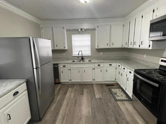 3 bedroom, Pelion SC 29053 105844246