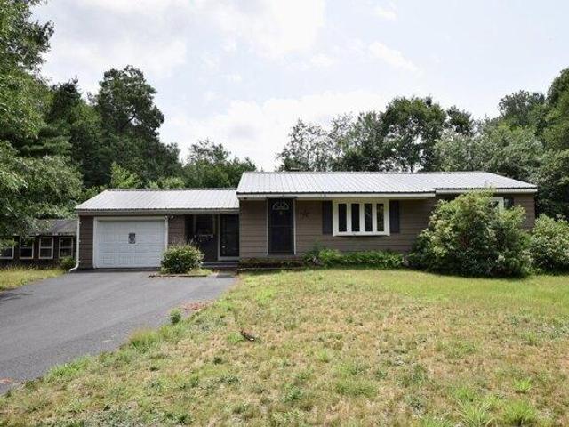 3 bedroom, Pembroke MA 02359 105552976