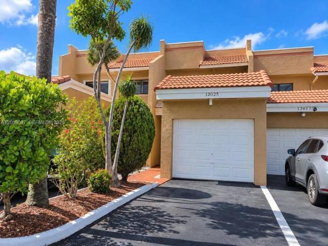 3 bedroom, Pembroke Pines FL 33025 106095075