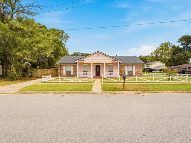 3 bedroom, Pensacola FL 32526 105392641