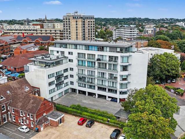 3 Bedroom Penthouse Flat