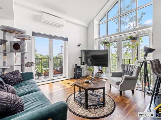 3 Bedroom Penthouse Flat