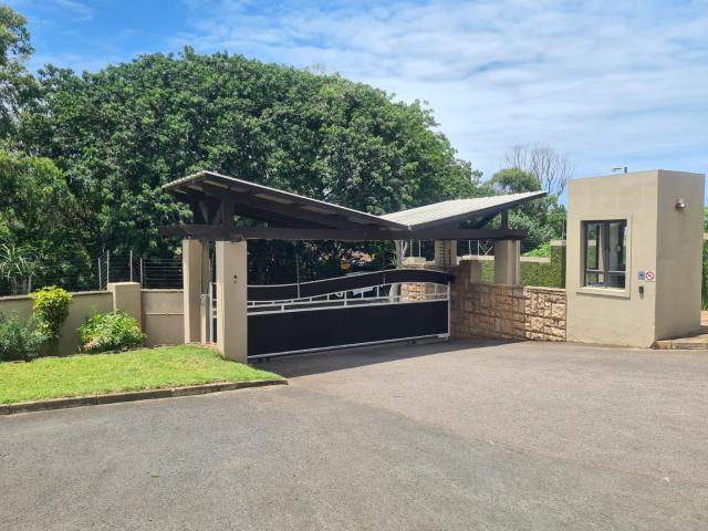 3 Bedroom Penthouse in Sheffield Beach
