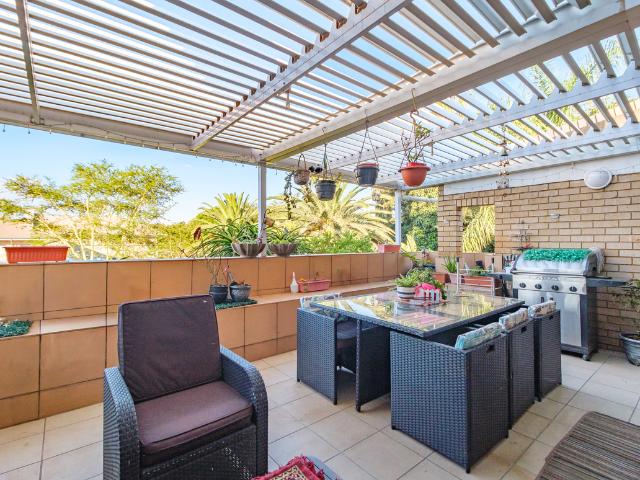 3 Bedroom Penthouse To Let in Blackheath