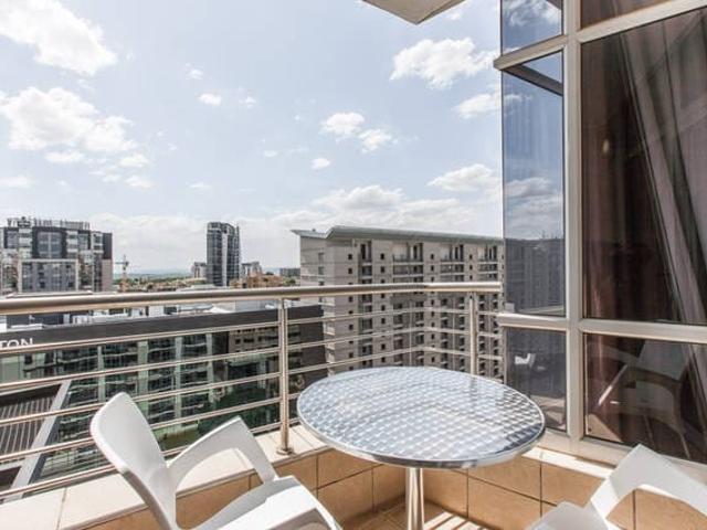 3 Bedroom Penthouse To Let in Sandown