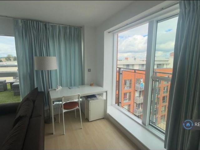 3 bedroom penthouse to rent